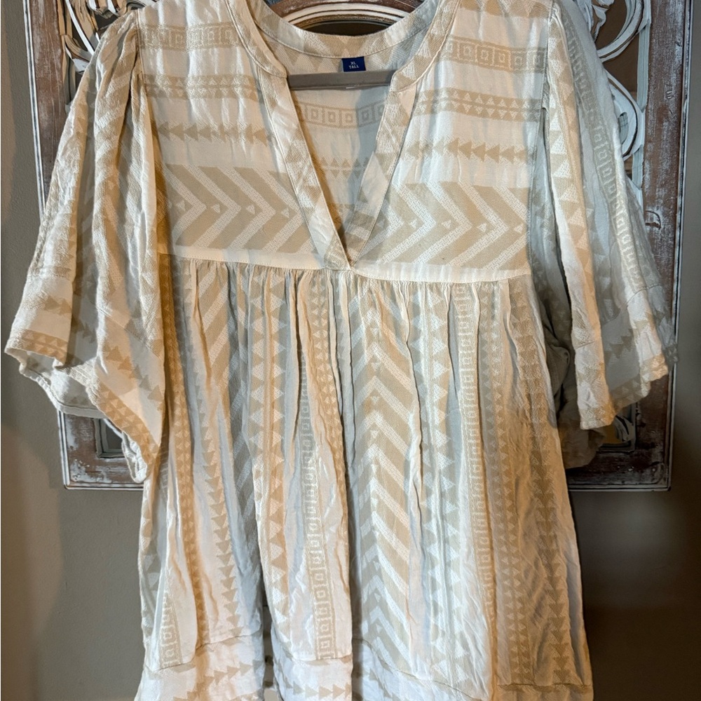 Old Navy Cream Patterned Blouse XL-Tall